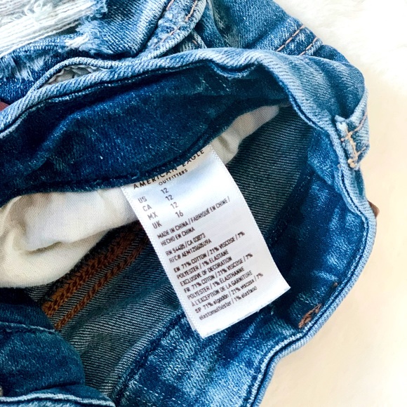 AE | NE(X)T Level Curvy High Waisted Shorts Medium Bright Indigo - Picture 3 of 5